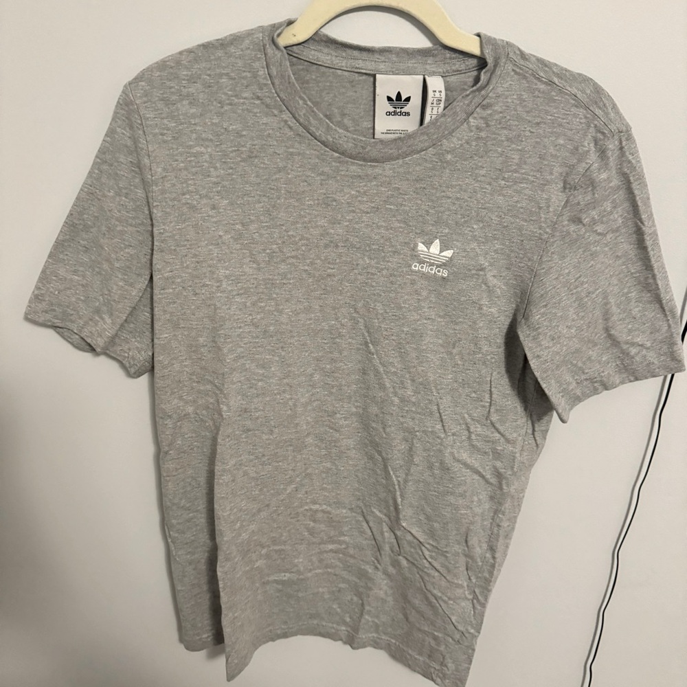adidas Original’s Adicolor Trefoil Essentials Tee - Medium Gray Heather …